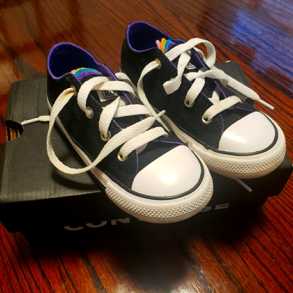 Converse, toddler size 9